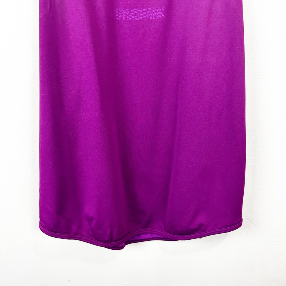 GYMSHARK LIGHTWEIGHT SEAMLESS VEST DEEP MAGENTA - Picture 6 of 10